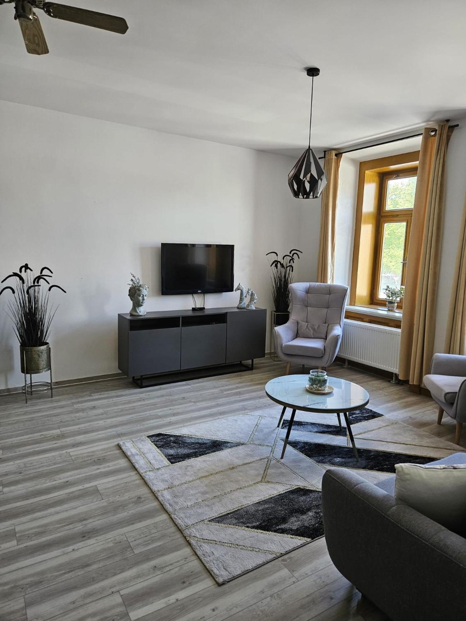 Apartman 184 - Vysoke Myto Exterior photo